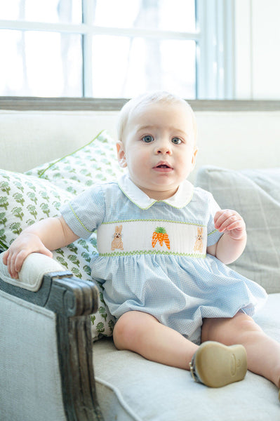 Easter Bunny and Carrots Henry Bubble